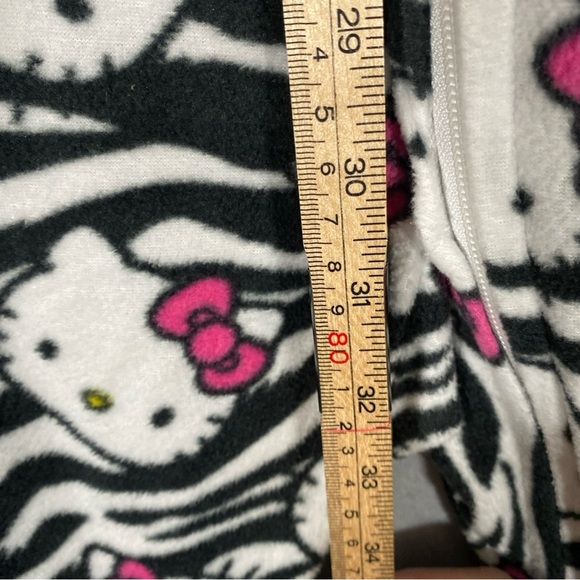 Sanrio Hello Kitty One Piece L Footie Pajamas Costume Black & White PJs - Picture 3 of 13